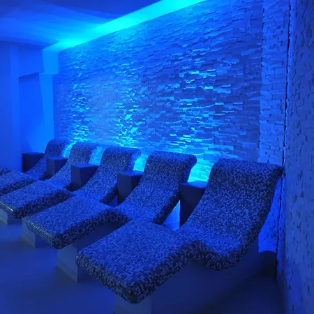 Dei Focesi Otel