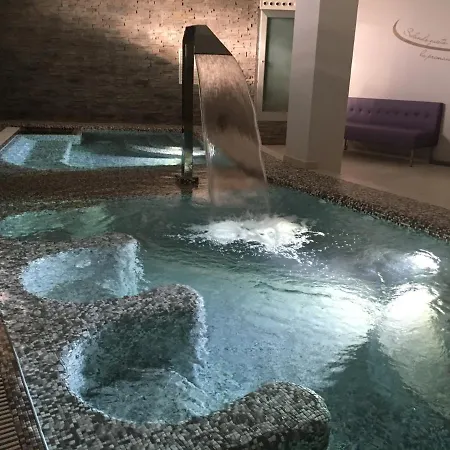 Dei Focesi Hotel 3*